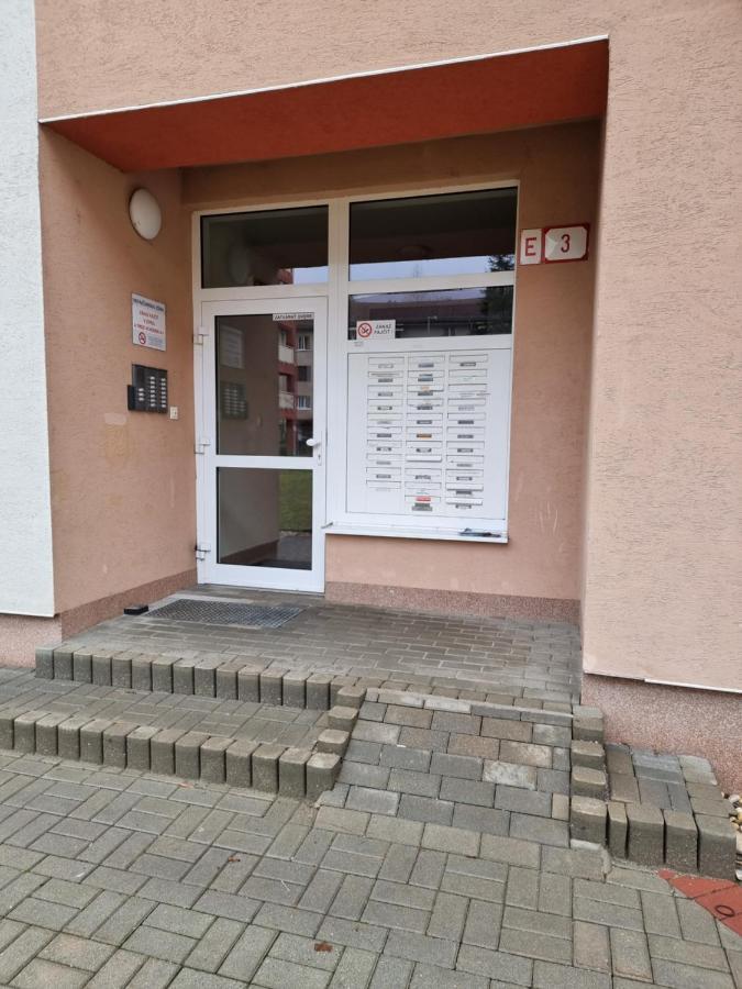 Apartment Banska - City Centre & Private Parking Банська Бистриця Екстер'єр фото